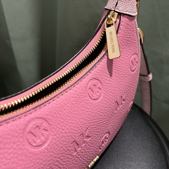 Michael Kors Embossed Pink Shoulder Bag - Picture 5 of 9